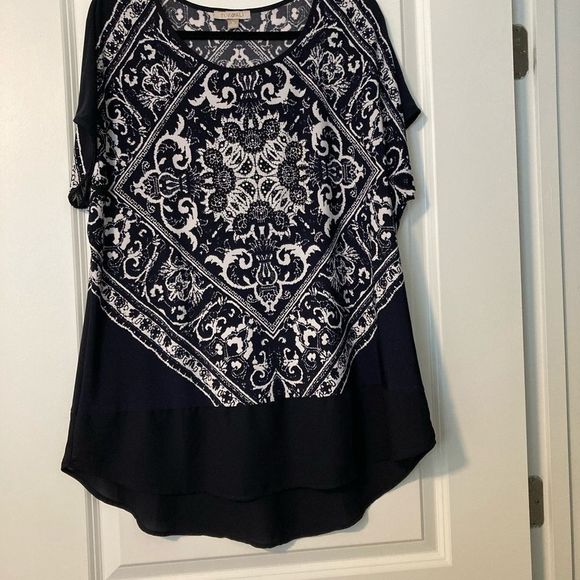 Tops - Navy and White Patterned Women's Blouse
